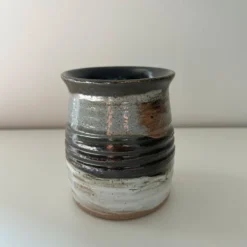 Cache pot artisanal signé