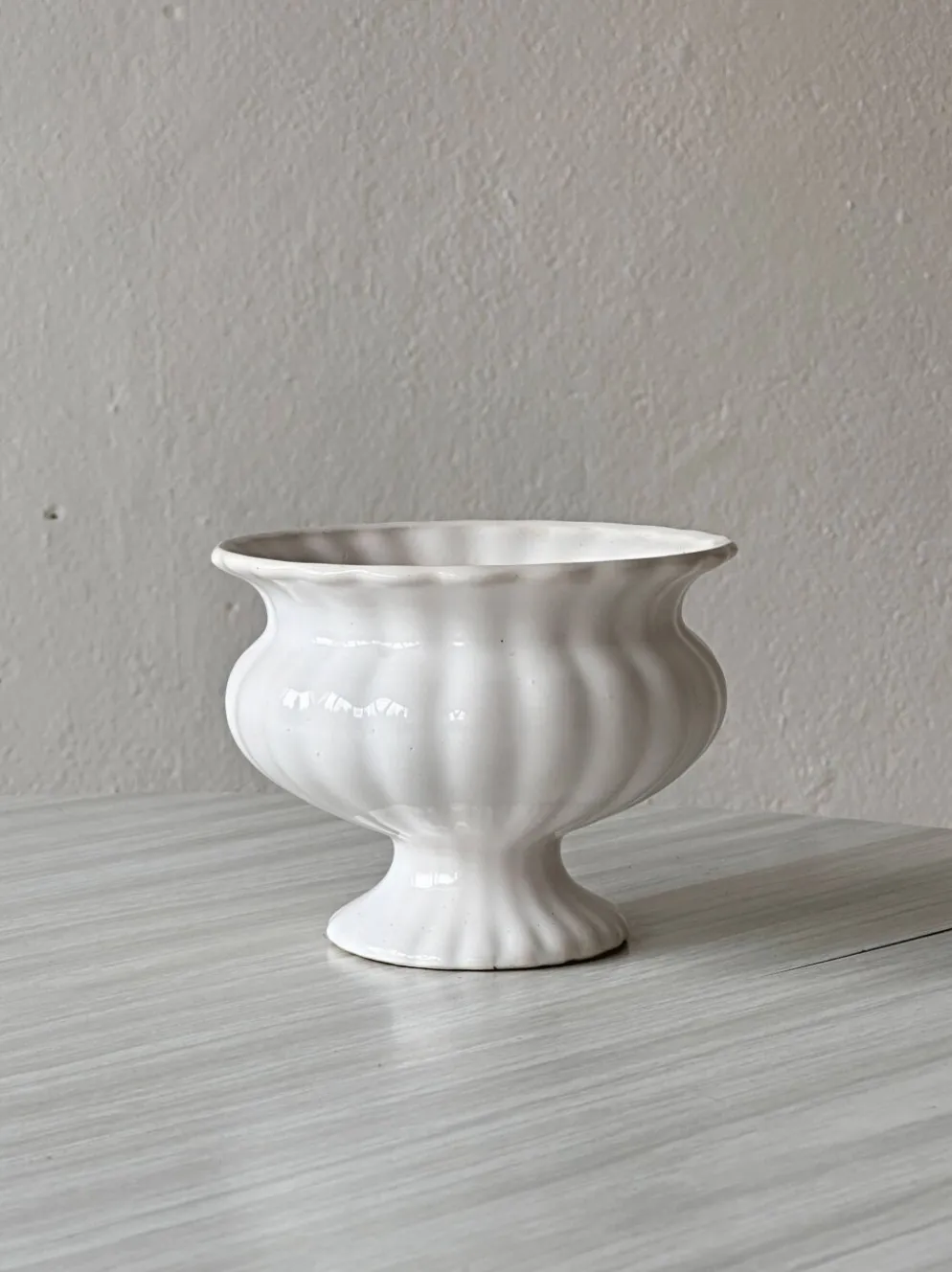 Cache-pot céramique blanche godronné