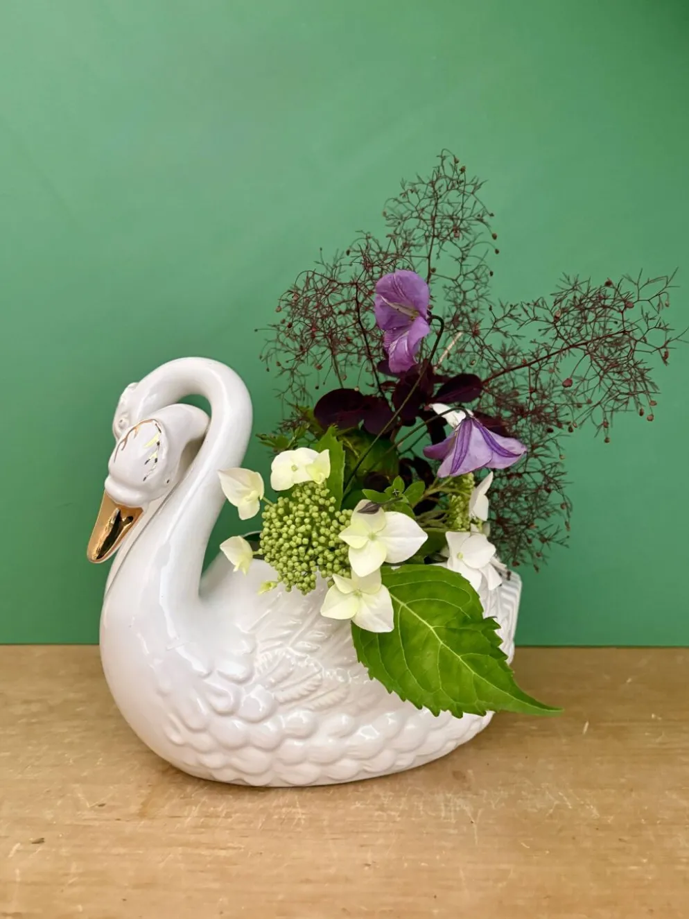 Cache pot cygne vintage en céramique