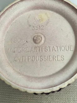 Cache pot en plastique