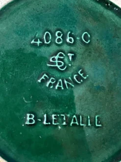 Cache-pot, jardinière Art Déco Saint-Clément signé Blanche Letalle en céramique émaillée vert malachite