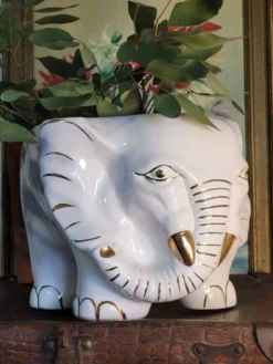 Cache pot éléphant