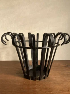 Cache pot mid century Provence en fers plats XL 1960