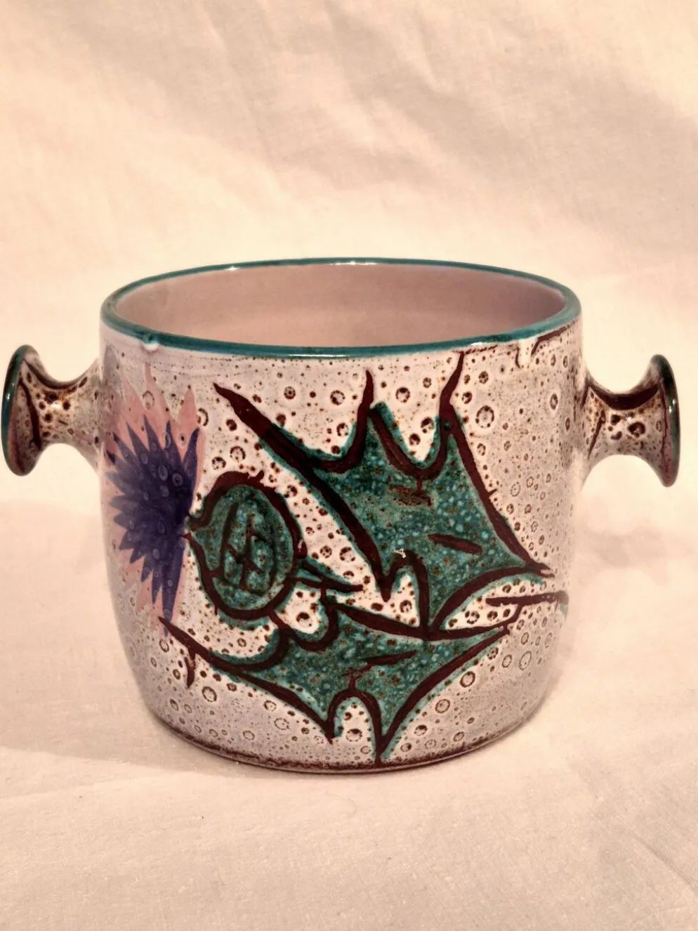 Cache-pot, Vase, Pot couvert, Vallauris motif « Aux Chardons » par E.Danie