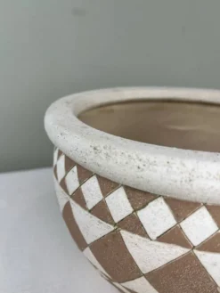Cache pot vintage graphique
