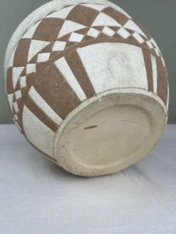 Cache pot vintage graphique