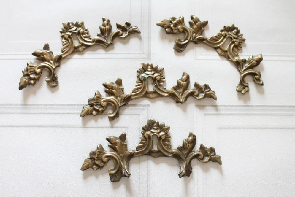 4 cache serrures anciens