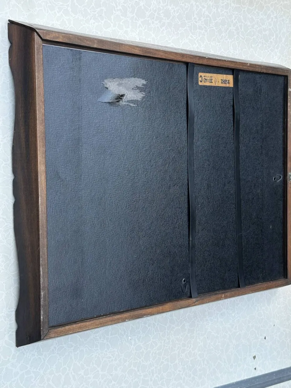 Cadre photo vintage Mid-Century en bois sculpté – 30 × 40 cm