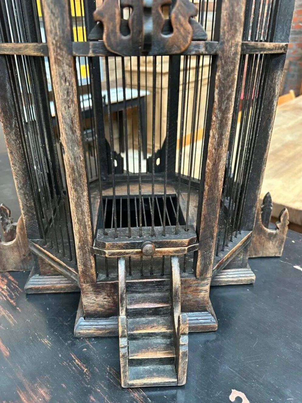 Cage artisanale en teck