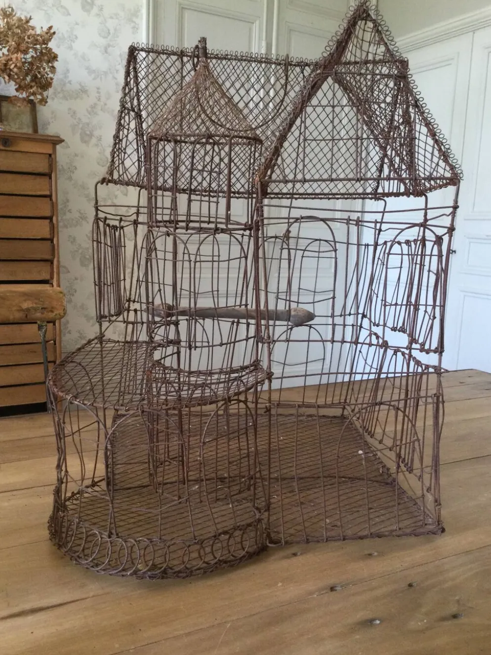 Cage à oiseaux artisanale en fil de fer