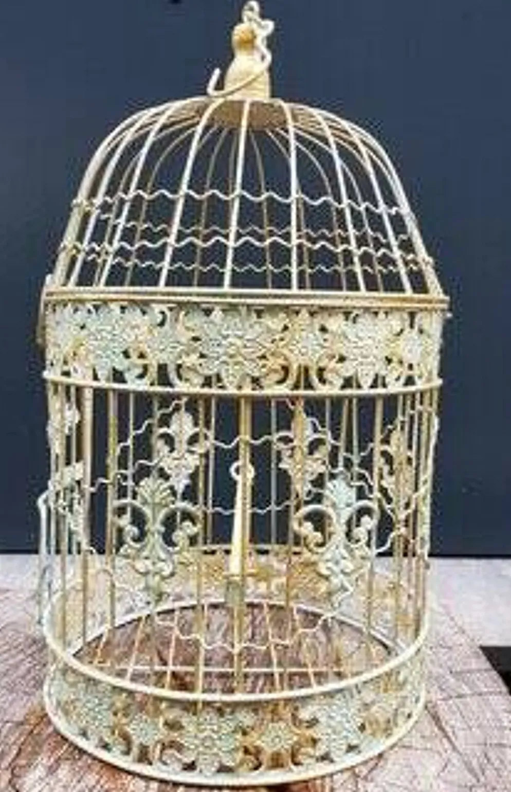 Cage à oiseaux classique en métal
