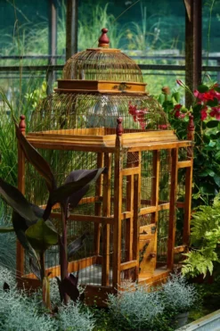 Cage à oiseaux décorative en bois peint chinois, début du 20e siècle, années 1930