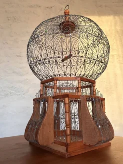 Cage à oiseaux en bois