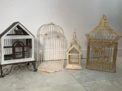 Cage à oiseaux en fer et bois