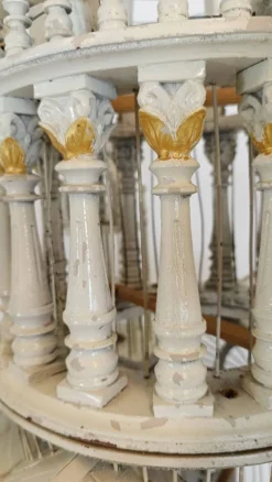 Cage à oiseaux victorienne française du milieu du siècle