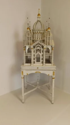 Cage à oiseaux victorienne française du milieu du siècle