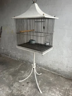 Cage à oiseaux vintage style pagode sur pied