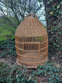 Cage à perroquet ancienne en rotin 85 cm de haut