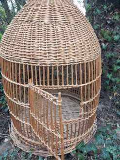 Cage à perroquet ancienne en rotin 85 cm de haut