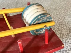 camion de pompier jeu de quilles en bois, jouet ancien années 30/40