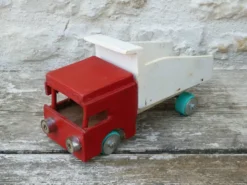 Camion en bois jouet vintage fabrication artisanale