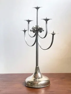 Candelabre sculptural en métal à cinq bras, Attila Demcsik, Hongrie, vers 1980