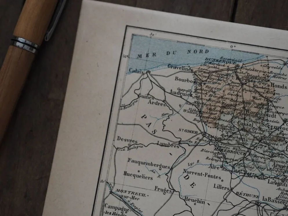 Carte du Nord, France. Antiquité imprimée en 1889.