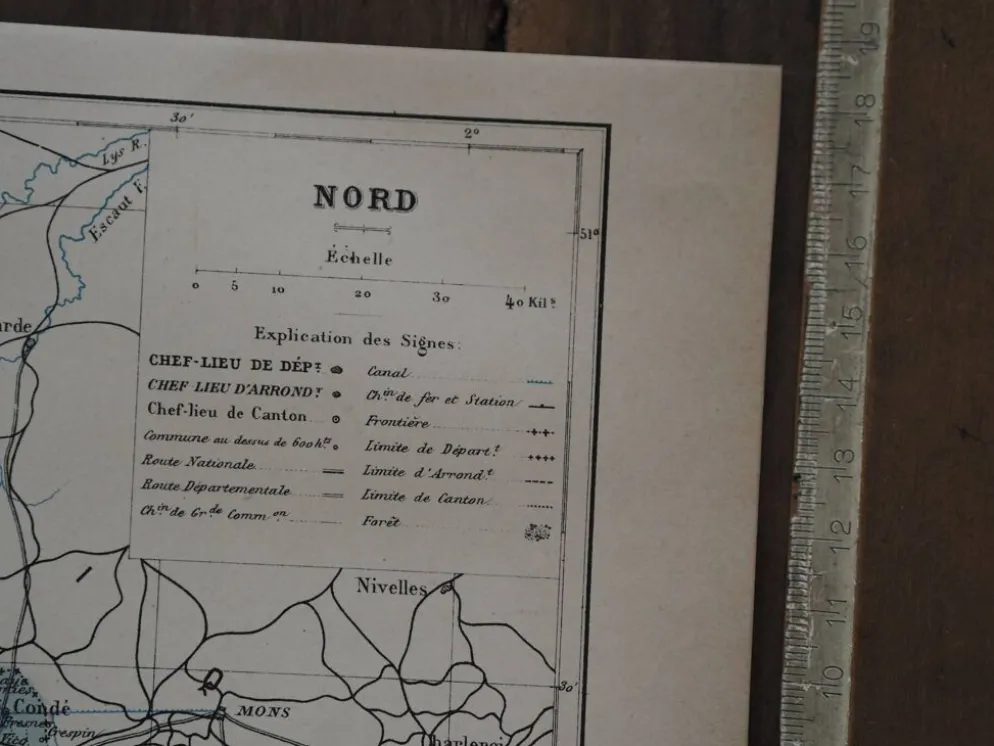 Carte du Nord, France. Antiquité imprimée en 1889.