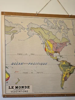Carte solaire de géographie ancienne 1960