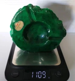 Cendrier brutaliste en albâtre vert émeraude par Romano Bianchi – Italie