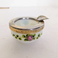 Cendrier de poche Napoléon III en opaline et métal