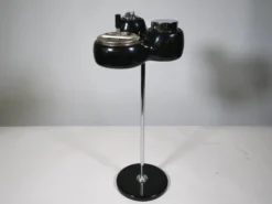 Cendrier de sol de l'ère spatiale en plastique et métal, années 1970