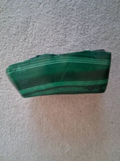 Cendrier en bloc de malachite solide vintage / Vide-Poche — Géométrique lourd de 1,34 kg