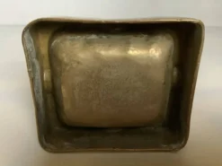 Cendrier en bronze martelé