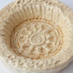 Cendrier en céramique texturé beige des années 1970 d'Aleluia