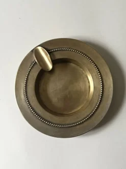 Cendrier en laiton doré véritable début XXe siècle