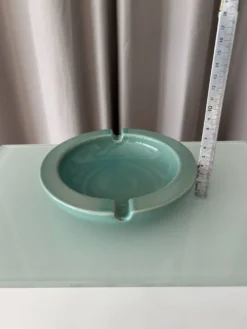 Cendrier en poterie vintage – Émail aqua / vert céladon – Années 1970