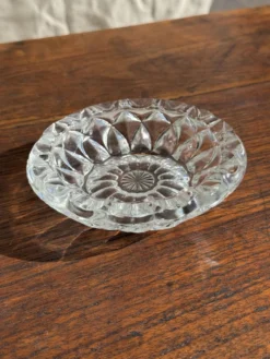 Cendrier en verre classique rosace D13