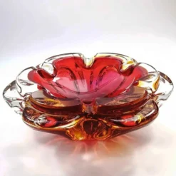 Cendrier en verre de Murano des années 1960.