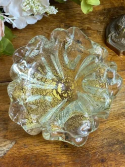 Cendrier en verre de Murano et feuille d’or par Barovier et Toso