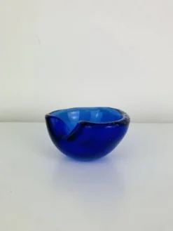 Cendrier en verre soufflé Murano, bleu, vintage