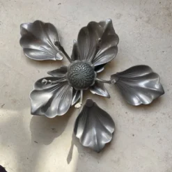 Cendrier fleur vintage pétales amovibles