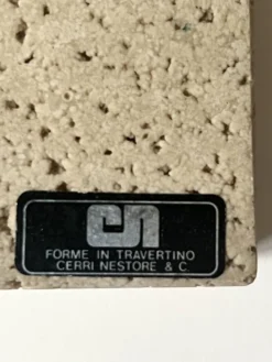 Cendrier italien en travertin sculpté Fratelli Manelli, design 1970