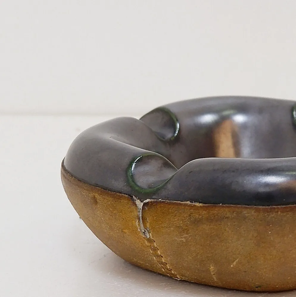 Cendrier Longchamp mid-century en céramique émaillée et cuir - France années 1950