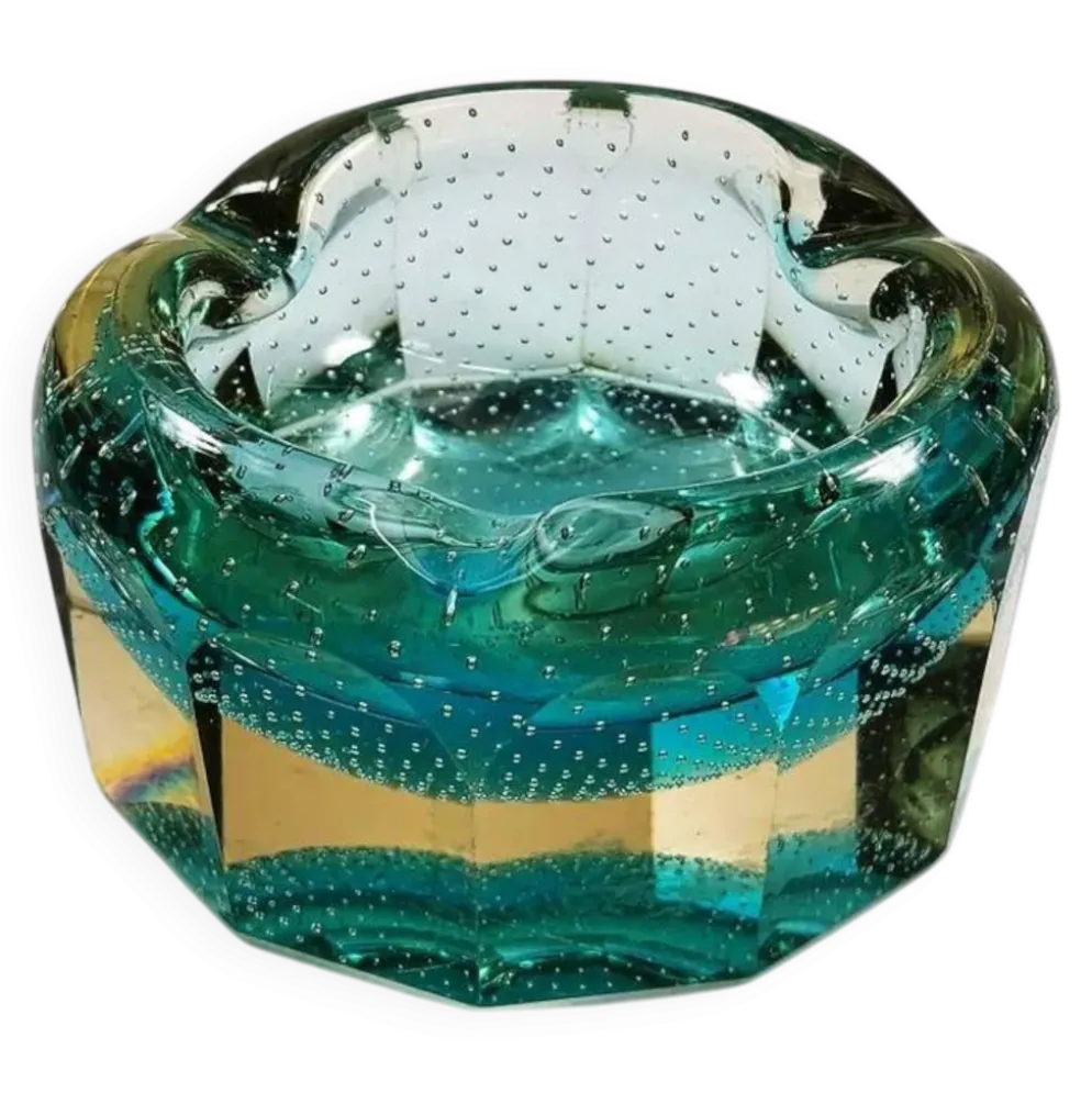 Cendrier multifacette en verre de Murano des années 1960 avec des bulles d'air.