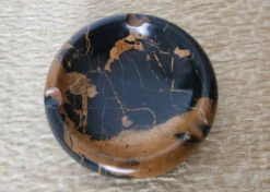 Cendrier rond vintage en marbre italien Portor noir et doré