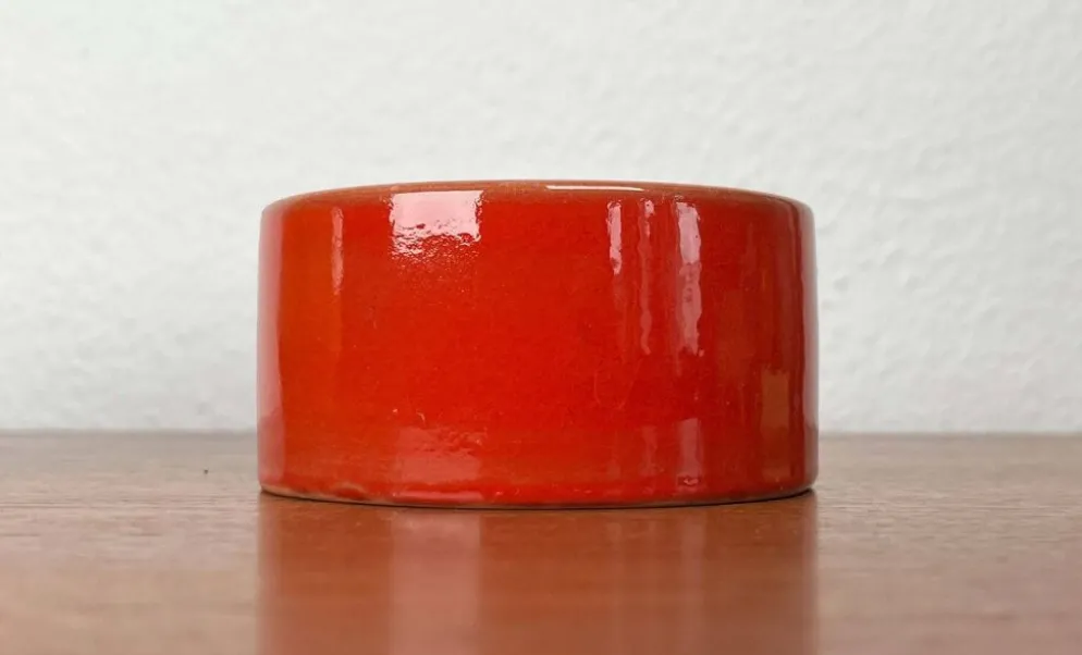 Cendriers en céramique rouge et jaune de style Mid-Century Modern, époque spatiale allemande, années 1960, ensemble de 2.