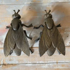 2 cendriers insectes mouches en métal années 50-60