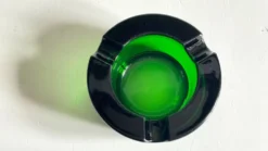 Cendrier verre vert vintage