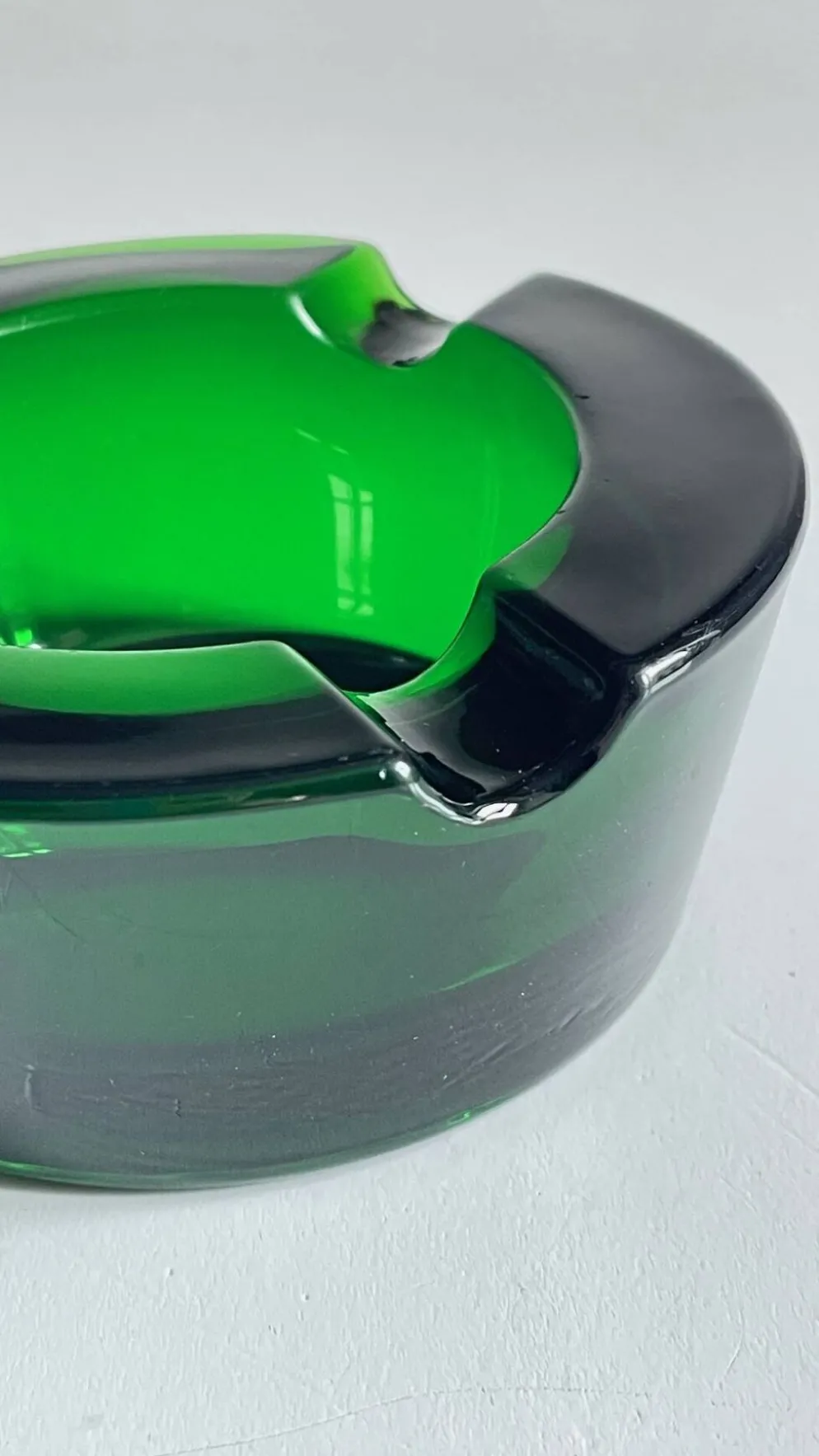 Cendrier verre vert vintage